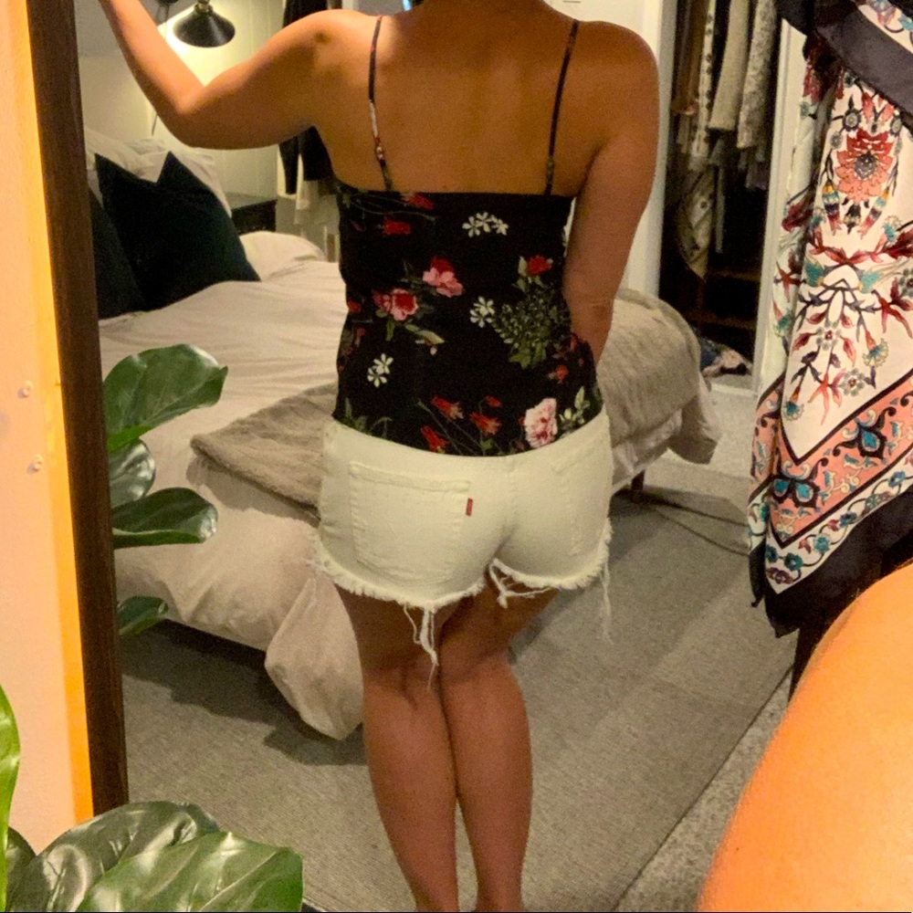 🌶Vero Moda Floral Tank Top🌶 - Picture 2 of 7